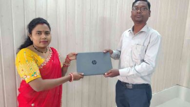 आधार से जुड़ी सेवाएं उपलब्ध करा आत्मनिर्भर बनी संगीता सिंह,बनी महिला सशक्तिकरण की मिसाल