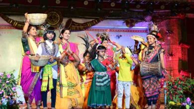 छत्तीसगढ़ जनजातीय आयोग के अध्यक्ष रूपसिंह मंडावी ने किया शुभारंभ,आदि रंग, परिधान और हाट के रंगों में रंगा जनजातीय परब