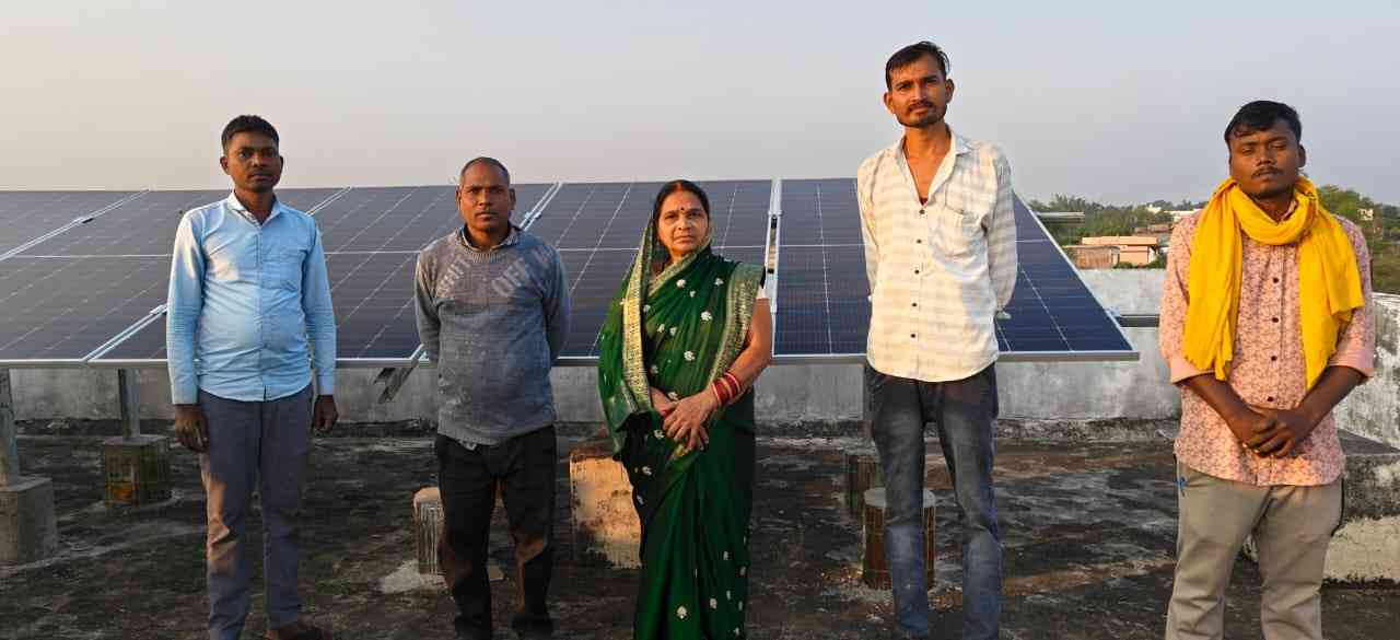 प्रधानमंत्री सूर्यघर मुफ्त बिजली योजना से लाभान्वित हुईं निशि श्रीवास