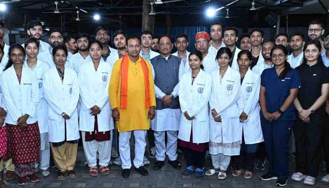 स्वास्थ्य सुविधाओं के विस्तार के लिए प्रतिबद्ध है हमारी सरकार – मुख्यमंत्री विष्णु देव साय स्वास्थ्य सुविधाओं के विस्तार के लिए प्रतिबद्ध है हमारी सरकार – मुख्यमंत्री विष्णु देव साय