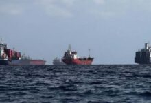 अमेरिका का बड़ा यू-टर्न, ईरान की धमकी के बीच होर्मुज स्ट्रेट पर तेल टैंकरों की आवाजाही ठप