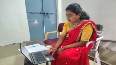 आधार से जुड़ी सेवाएं उपलब्ध करा आत्मनिर्भर बनी संगीता सिंह