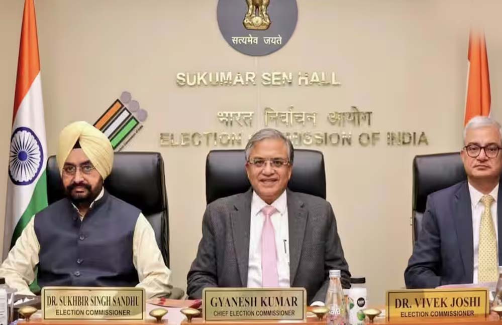 चुनाव आयोग आज करेगा बंगाल समेत 5 राज्यों में वोटिंग की तारीखों का ऐलान