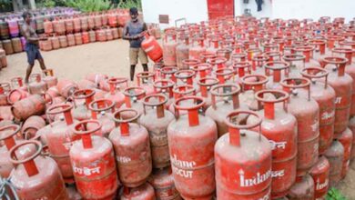 मध्य प्रदेश में LPG संकट, गैस न मिलने से ठंडी पड़ी रसोई, होटल-ढाबे बंद होने की कगार पर, 3 दीनदयाल रसोई बंद मध्य प्रदेश में LPG संकट, गैस न मिलने से ठंडी पड़ी रसोई, होटल-ढाबे बंद होने की कगार पर, 3 दीनदयाल रसोई बंद