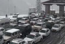 सावधान! बर्फबारी के कारण अटल टनल की ओर जाने वाले रास्ते बंद, IMD ने जारी किया अलर्ट
