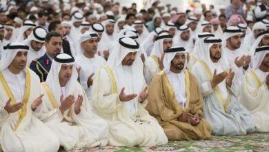 मुस्लिम देश ने खुले में नमाज पढ़ने पर लगाई रोक, जनता से कहा- ‘सुरक्षित रहना है तो मस्जिद में करें इबादत’ मुस्लिम देश ने खुले में नमाज पढ़ने पर लगाई रोक, जनता से कहा- ‘सुरक्षित रहना है तो मस्जिद में करें इबादत’