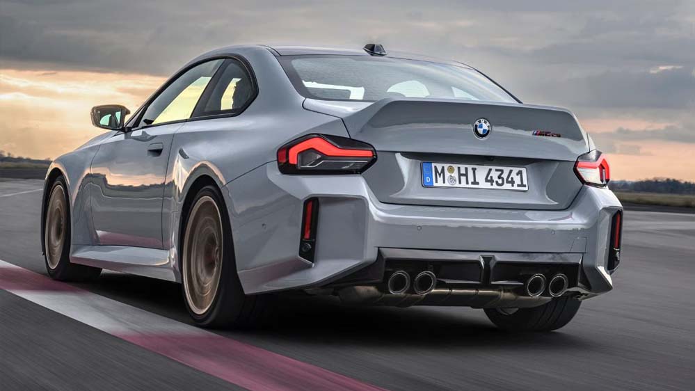भारत में लॉन्च हुई नई BMW M2 CS परफॉर्मेंस कार, जानें कीमत और फीचर्स