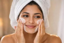 महंगे प्रोडक्ट्स नहीं, सही स्किन केयर रूटीन से मिलेगी ग्लोइंग स्किन