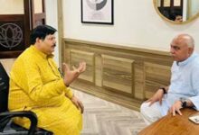 सरकार के खिलाफ धरना देने पर BJP विधायक को तलब, CM और प्रदेश अध्यक्ष ने भोपाल बुलाया सरकार के खिलाफ धरना देने पर BJP विधायक को तलब, CM और प्रदेश अध्यक्ष ने भोपाल बुलाया