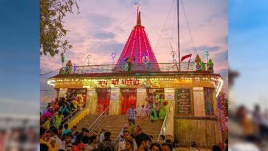 मां शारदा मंदिर मैहर में 9 दिनों में 10 लाख से ज्यादा भक्तों ने किए दर्शन, चौथे दिन रही सबसे ज्यादा भीड़