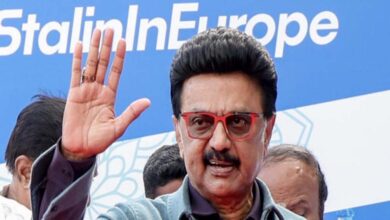 तमिलनाडु में 164 सीटों पर चुनाव लड़ेगी DMK, स्टालिन इस सीट से चुनावी मैदान में उतरेंगे तमिलनाडु में 164 सीटों पर चुनाव लड़ेगी DMK, स्टालिन इस सीट से चुनावी मैदान में उतरेंगे