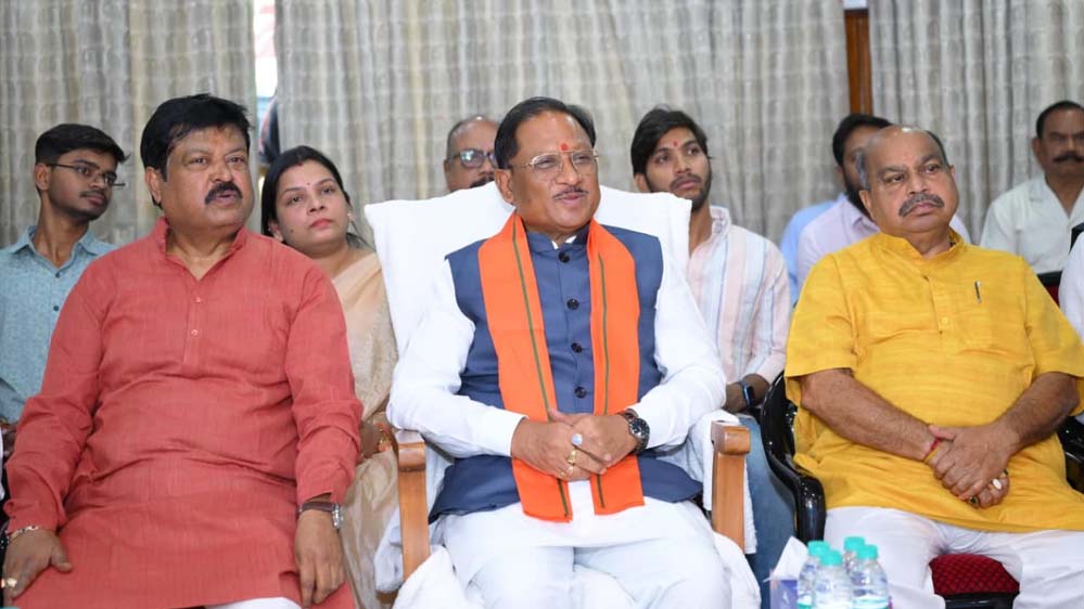 मुख्यमंत्री विष्णु देव साय ने सुनी मन की बात की 132वीं कड़ी मुख्यमंत्री विष्णु देव साय ने सुनी मन की बात की 132वीं कड़ी