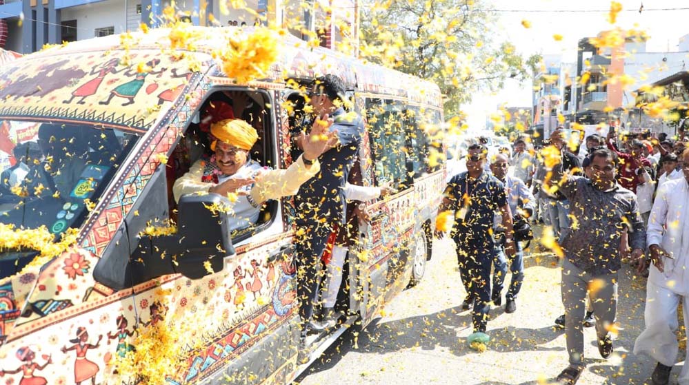 ग्रामीण प्रतिभाओं के प्रोत्साहन के लिए दी जाएगी हर संभव मदद : मुख्यमंत्री डॉ. यादव ग्रामीण प्रतिभाओं के प्रोत्साहन के लिए दी जाएगी हर संभव मदद : मुख्यमंत्री डॉ. यादव