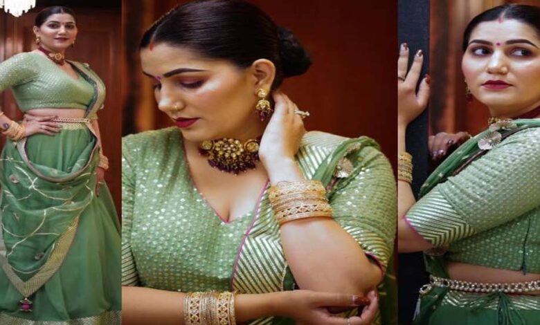 अचानक मुझे Kiss कर दिया’, लाइव परफॉर्मेंस के दौरान छेड़छाड़ से घबराईं सपना चौधरी अचानक मुझे Kiss कर दिया’, लाइव परफॉर्मेंस के दौरान छेड़छाड़ से घबराईं सपना चौधरी