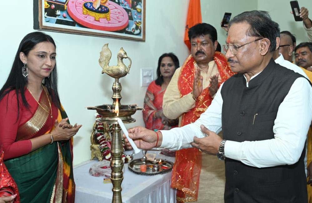 कायस्थ मंगल भवन का लोकार्पण: सामाजिक एकजुटता और विकास की नई पहल कायस्थ मंगल भवन का लोकार्पण: सामाजिक एकजुटता और विकास की नई पहल