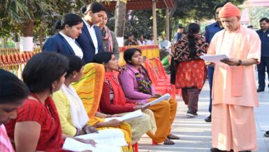 बेफिक्र होकर उपचार कराएं, सरकार देगी भरपूर आर्थिक सहायता: सीएम योगी