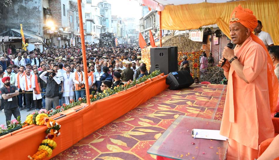 सबको सुरक्षा का अहसास ही रामराज्य की अवधारणा: सीएम योगी सबको सुरक्षा का अहसास ही रामराज्य की अवधारणा: सीएम योगी