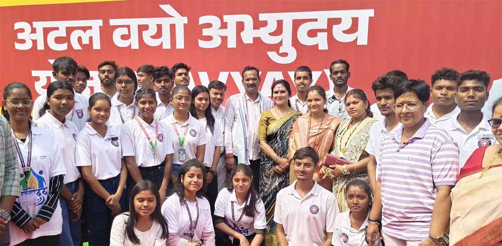 युवाओं ने लिया वरिष्ठजनों के अनुभवों से प्रेरणा, सामाजिक समरसता का संदेश