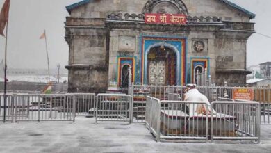 उत्तराखंड में बदला मौसम का मिजाज, बदरीनाथ-केदारनाथ और हेमकुंड साहिब में ताजा बर्फबारी