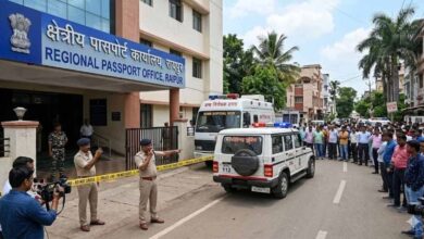 रायपुर में बम धमकी से हड़कंप: पासपोर्ट कार्यालय को 12 बमों से उड़ाने की चेतावनी, ई-मेल से मचा अलर्ट