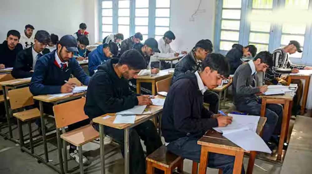 बिहार बोर्ड 12वीं रिजल्ट जल्द: टॉपर को मिलेंगे 2 लाख रुपए, छात्रों में उत्साह