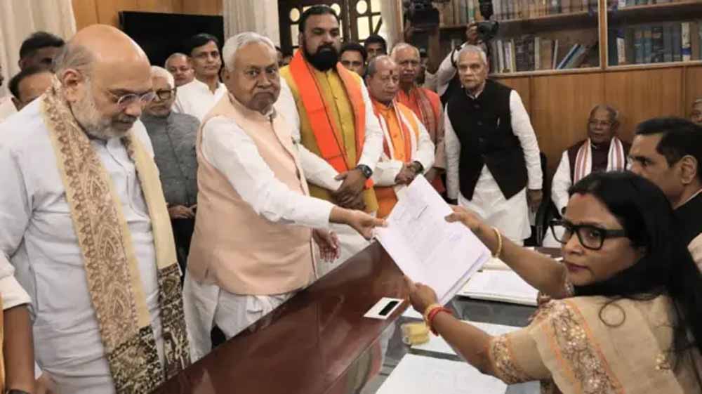 नीतीश कुमार को राज्यसभा का सर्टिफिकेट, संजय बोले- बिहार विकास की नई रफ्तार पकड़ेगा