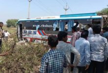 बलौदाबाजार में भीषण सड़क हादसा: बस को ट्रक ने पीछे से मारी टक्कर, 5 की मौत