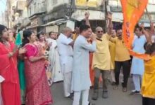 चैत्र नवरात्र पर मनेन्द्रगढ़ में भक्ति की बयार: प्रभात फेरी में उमड़ रहा श्रद्धालुओं का सैलाब