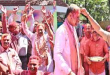 सीएम हाउस में होली के रंगों की बौछार, मुख्यमंत्री विष्णु देव साय ने अधिकारियों-कर्मचारियों संग खेली होली