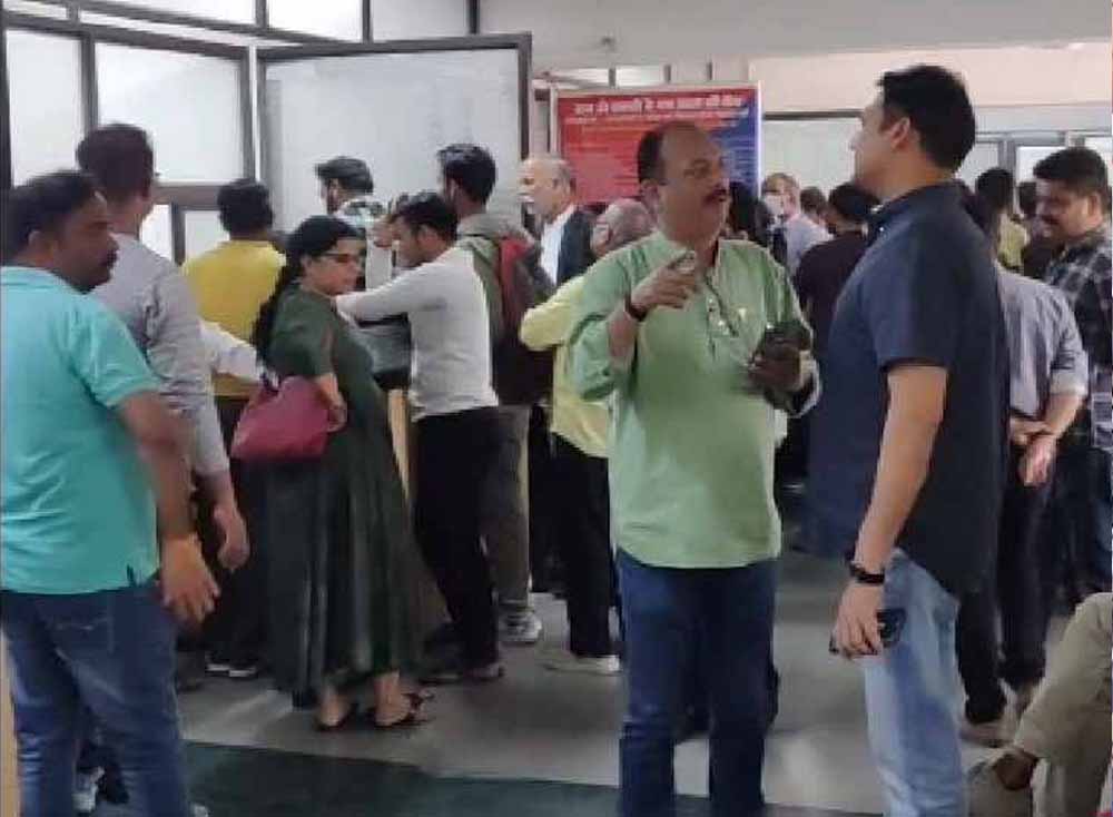 रजिस्ट्री कम, फिर भी बढ़ा सरकारी खजाना: अब छुट्टियों में भी होंगे पंजीयन कार्य रजिस्ट्री कम, फिर भी बढ़ा सरकारी खजाना: अब छुट्टियों में भी होंगे पंजीयन कार्य