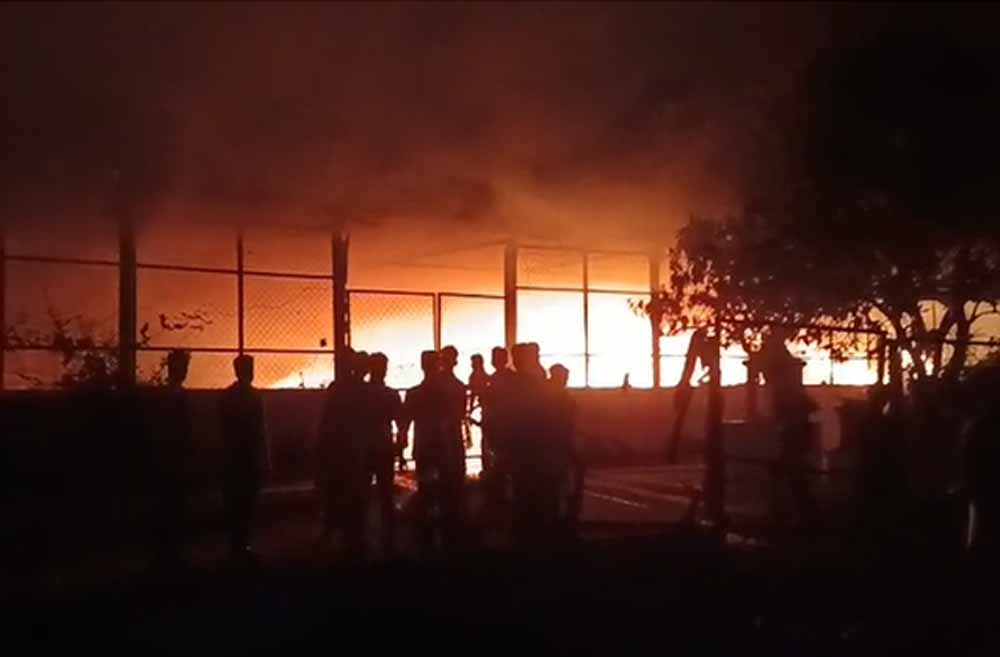 कवर्धा के SLRM सेंटर में भीषण आग, दमकल टीम ने हालात पर पाया काबू