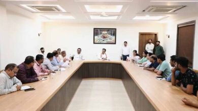 उप मुख्यमंत्री शुक्ल ने रीवा ने घरेलू गैस आपूर्ति व्यवस्था की समीक्षा की उप मुख्यमंत्री शुक्ल ने रीवा ने घरेलू गैस आपूर्ति व्यवस्था की समीक्षा की