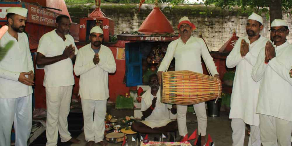 नवरात्रि पर जेलों में आध्यात्मिक माहौल, बंदियों को मिली विशेष सुविधाएं नवरात्रि पर जेलों में आध्यात्मिक माहौल, बंदियों को मिली विशेष सुविधाएं