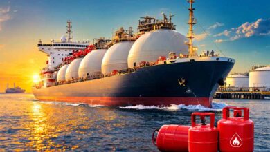 खुशखबरी: 92 हजार टन LPG लेकर भारत आ रहे दो बड़े जहाज, जल्द खत्म होगी गैस की किल्लत खुशखबरी: 92 हजार टन LPG लेकर भारत आ रहे दो बड़े जहाज, जल्द खत्म होगी गैस की किल्लत