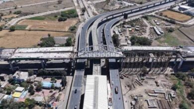 इंदौर में इंजीनियरिंग का कमाल: 23 मीटर ऊंचाई पर 400 टन का स्टील गर्डर लॉन्च, 12 घंटे में पूरा हुआ काम इंदौर में इंजीनियरिंग का कमाल: 23 मीटर ऊंचाई पर 400 टन का स्टील गर्डर लॉन्च, 12 घंटे में पूरा हुआ काम