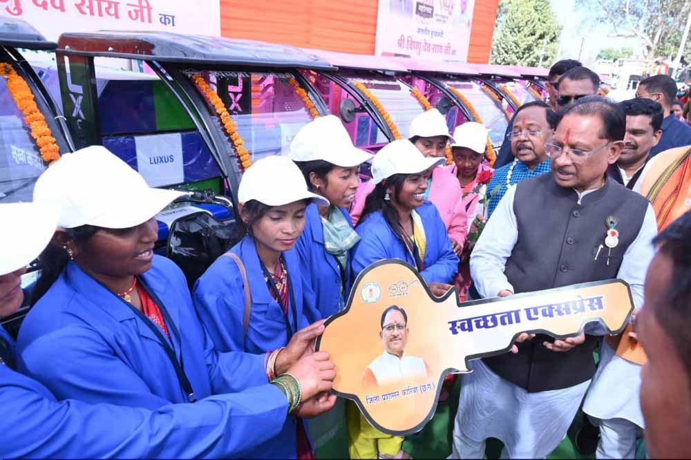 समूह की चार स्वच्छता सखियों ने बदल दी ग्राम पंचायत की तस्वीर