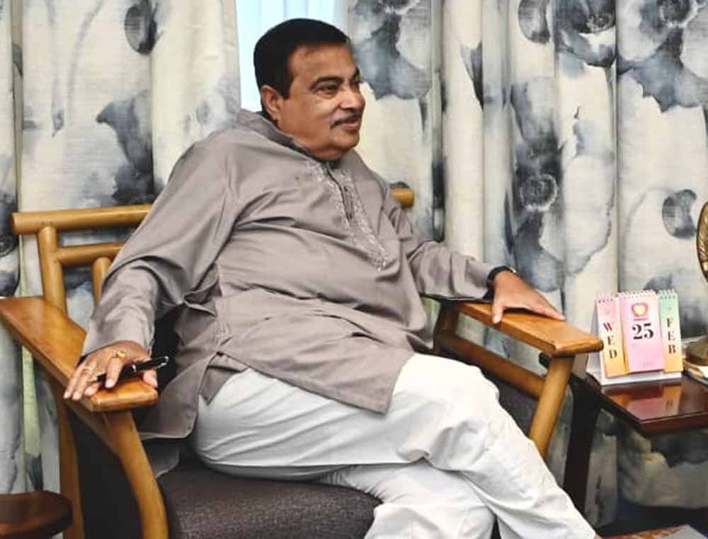 केंद्रीय परिवहन मंत्री  नितिन गडकरी से मिले उपमुख्यमंत्री  विजय शर्मा