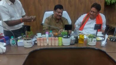 बस्तर और सरगुजा में औषधीय पौधों की योजनाओं का होगा विस्तार :  विकास मरकाम