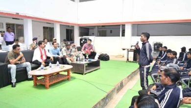 उपमुख्यमंत्री विजय शर्मा ने पुनर्वास केंद्र दंतेवाड़ा में युवाओं से की मुलाकात उपमुख्यमंत्री विजय शर्मा ने पुनर्वास केंद्र दंतेवाड़ा में युवाओं से की मुलाकात