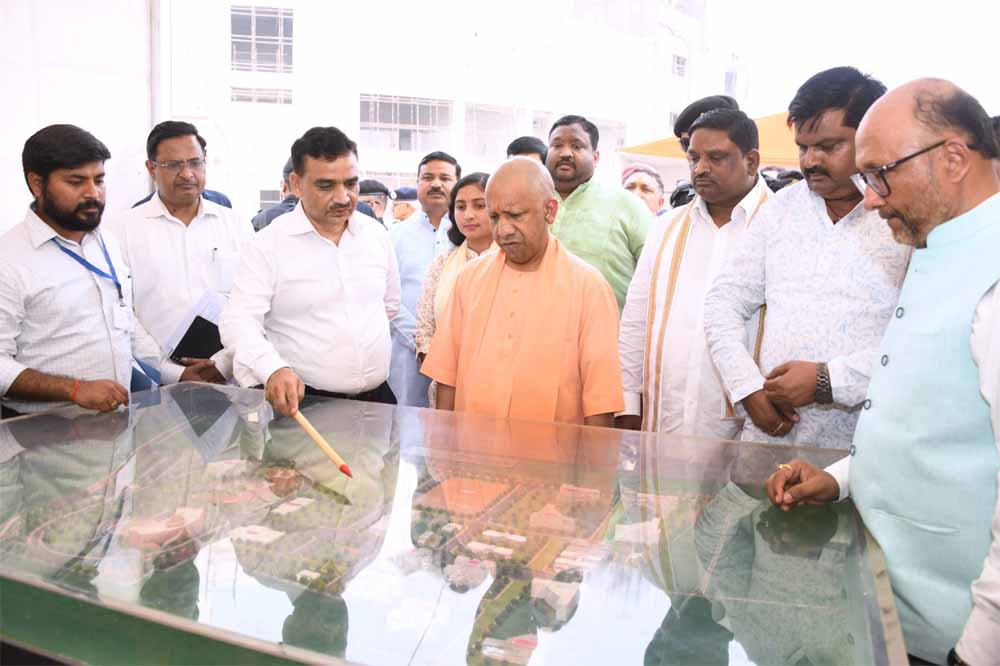 हर हाल में मई तक पूरा करें मां पाटेश्वरी विश्वविद्यालय का निर्माणः मुख्यमंत्री हर हाल में मई तक पूरा करें मां पाटेश्वरी विश्वविद्यालय का निर्माणः मुख्यमंत्री