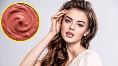 नेचुरल फ्रूट फेसपैक,टमाटर, स्ट्रॉबेरी और अनार से पाएं पार्लर जैसा ग्लो