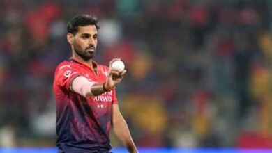 IPL 2026: Bhuvneshwar Kumar के पास इतिहास रचने का मौका, 200 विकेट से बस दो कदम दूर IPL 2026: Bhuvneshwar Kumar के पास इतिहास रचने का मौका, 200 विकेट से बस दो कदम दूर