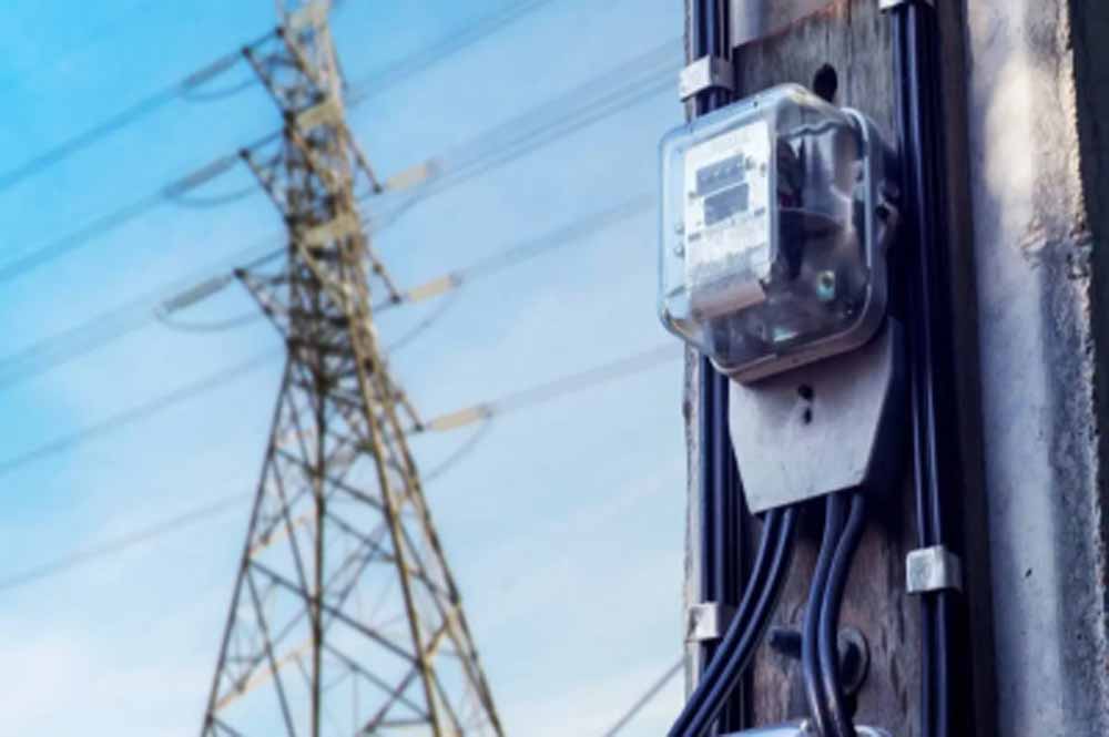 MP में बिजली दरें बढ़ाने की तैयारी, 34,561 करोड़ के घाटे की भरपाई उपभोक्ताओं से MP में बिजली दरें बढ़ाने की तैयारी, 34,561 करोड़ के घाटे की भरपाई उपभोक्ताओं से