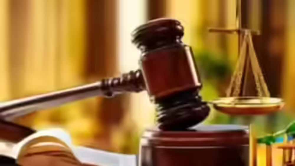 मेरे चैंबर में घुस आया था वो… फिर जमकर पिटा: HC की महिला जज ने सुनाया चौंकाने वाला अनुभव मेरे चैंबर में घुस आया था वो… फिर जमकर पिटा: HC की महिला जज ने सुनाया चौंकाने वाला अनुभव