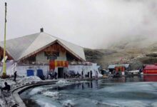 हेमकुंड साहिब के कपाट 23 मई को खुलेंगे, मंदिर परिसर में 5 फीट तक जमी बर्फ