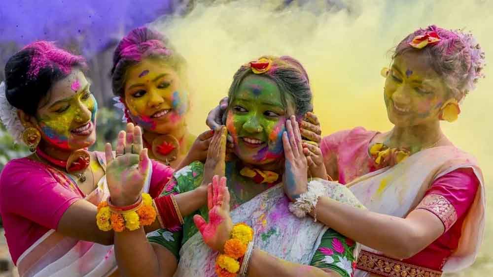 होली पर करें ये 3 आसान उपाय, दूर होंगी परेशानियां और नजर दोष से मिलेगा छुटकारा होली पर करें ये 3 आसान उपाय, दूर होंगी परेशानियां और नजर दोष से मिलेगा छुटकारा