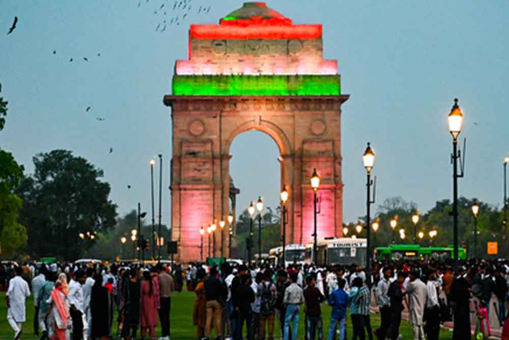 इंडिया गेट-कर्तव्य पथ पर सख्ती बढ़ी, रेड लाइट कैमरों से कटेंगे चालान इंडिया गेट-कर्तव्य पथ पर सख्ती बढ़ी, रेड लाइट कैमरों से कटेंगे चालान