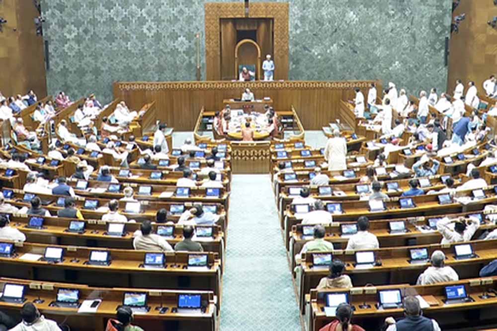 लोकसभा में Om Birla को हटाने का प्रस्ताव पेश, चर्चा के लिए 10 घंटे का समय तय