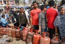 ईंधन संकट से एशिया में हड़कंप: कहीं WFH लागू, कहीं स्कूल बंद, पड़ोसी देशों में हालात बिगड़े