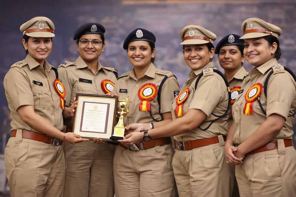 महिला पुलिस अधिकारियों की उपलब्धियों पर सेमिनार आयोजित, उत्कृष्ट विवेचना के लिए महिला अधिकारियों का सम्मान